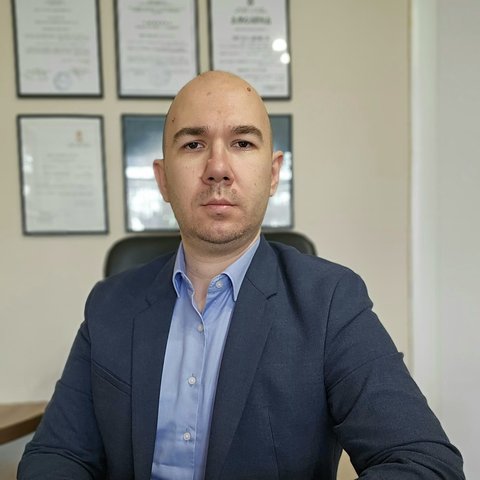Goran Dojčinović, Lawyer